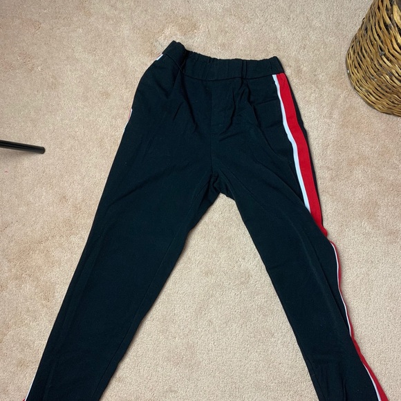 Zara trousers with red stripe - Picture 7 of 8